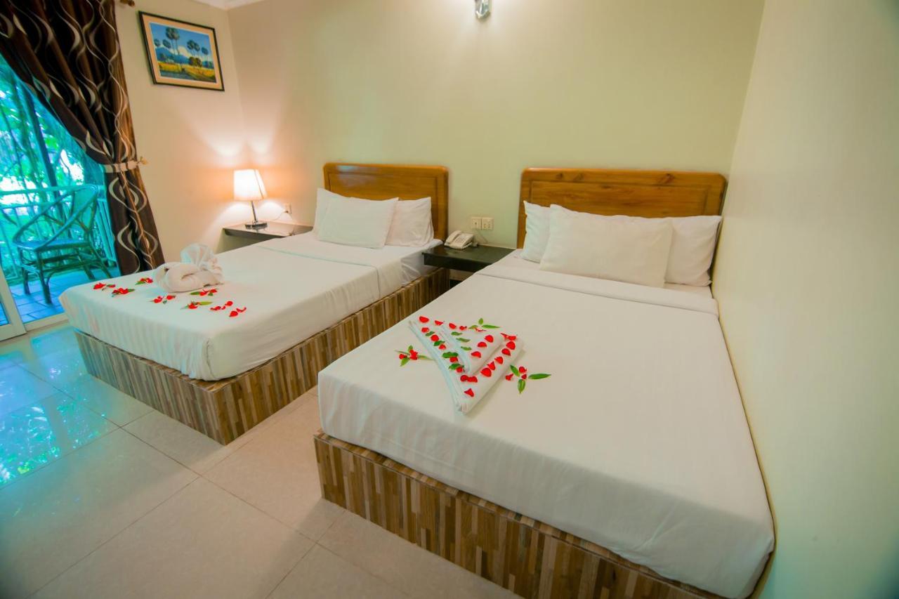 Twin Palms Resort Sihanoukville Exterior photo