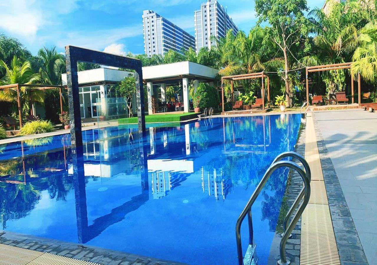 Twin Palms Resort Sihanoukville Exterior photo